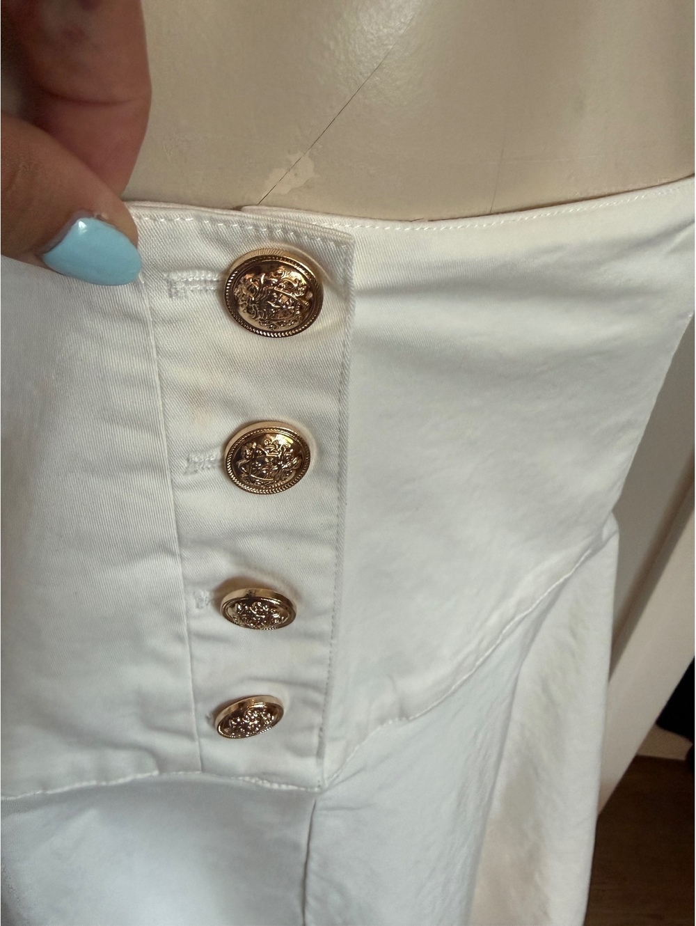 ASTR White Midi Skirt Size Small with Gold Button Detail - Picture 3 of 10